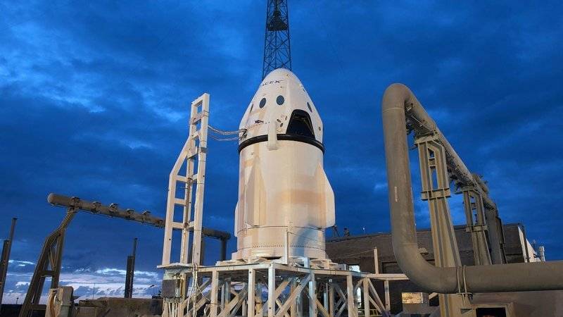 NASA назвало возможной причиной взрыва SpaceX проблемы с двигателем