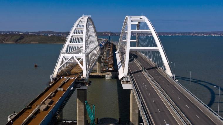 Военный эксперт оценил вероятные угрозы Крымскому мосту со&nbsp;стороны Украины