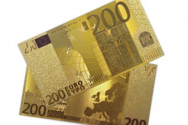 ЕЦБ запустил в обращение  новые купюры в €100 и €200
