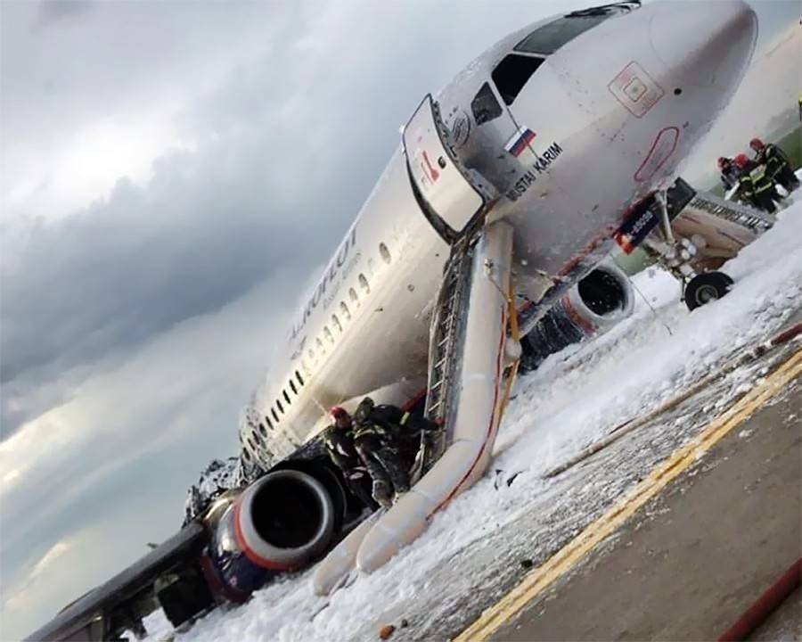 Чайка: катастрофа SSJ-100 указала на серьезные проблемы в гражданской авиации
