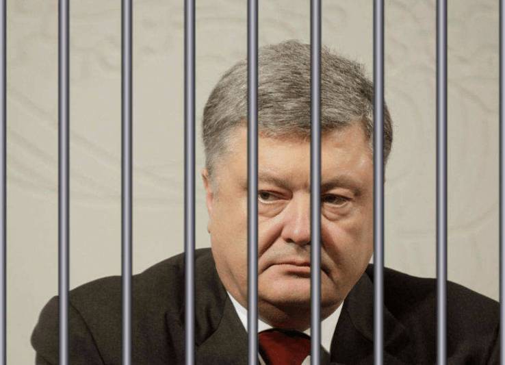 Пётр Порошенко активно готовится к побегу из Украины