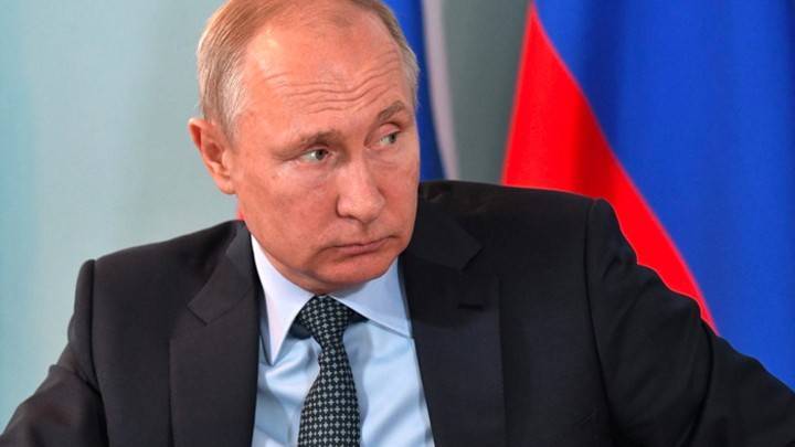 Что стоит за снижением рейтинга Владимира Путина в Магадане?