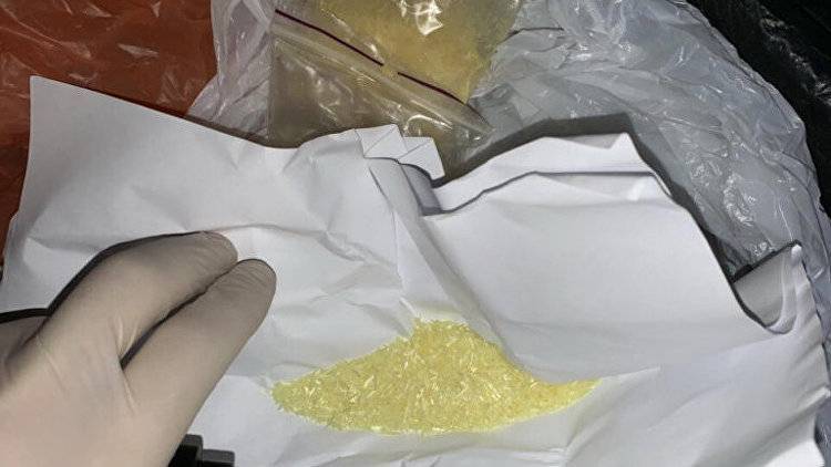 Кусты "удовольствия": в Ялте задержали "наркоагронома" с коноплей и амфетамином