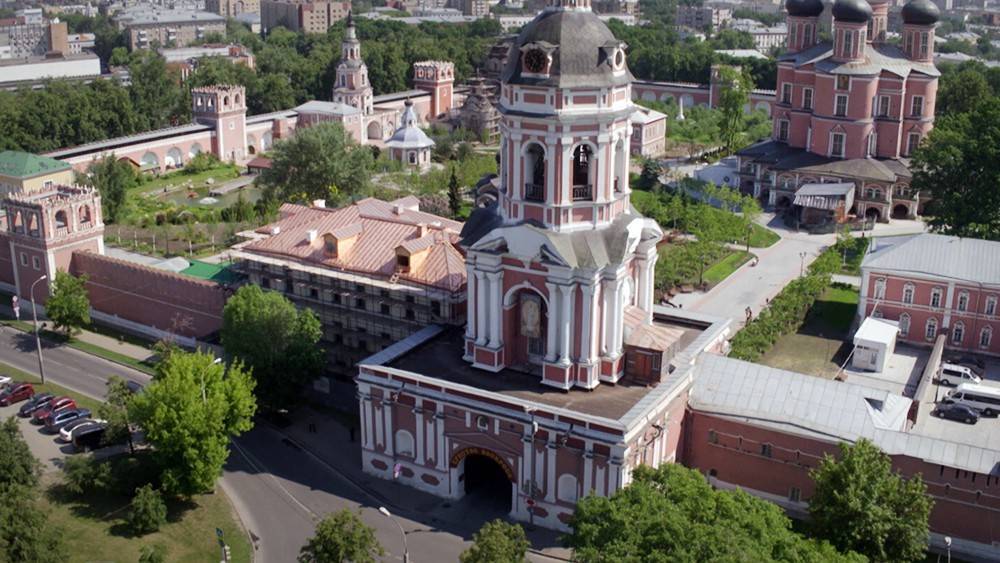 Собянин поручил провести реставрацию стен и башен Донского монастыря