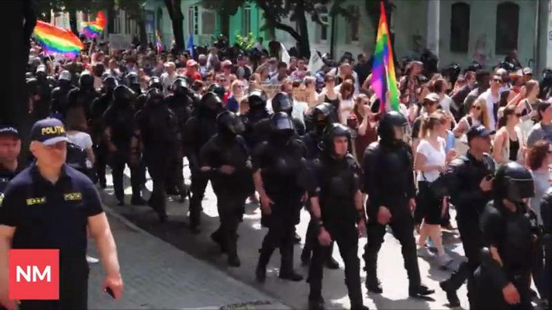 Измученные гей-парадами верующие Молдовы готовы на крайние меры | Политнавигатор