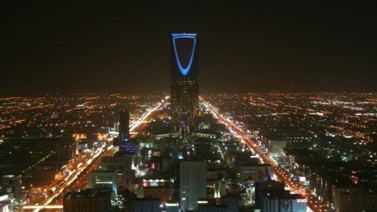 Саудовская Аравия осуждает нападения, угрожающие нефтяным поставкам