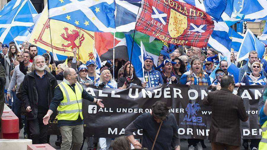 Шотландия намерена провести референдум о выходе из Великобритании