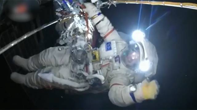 Провисевшее 10 лет в космосе полотенце исследуют российские ученые