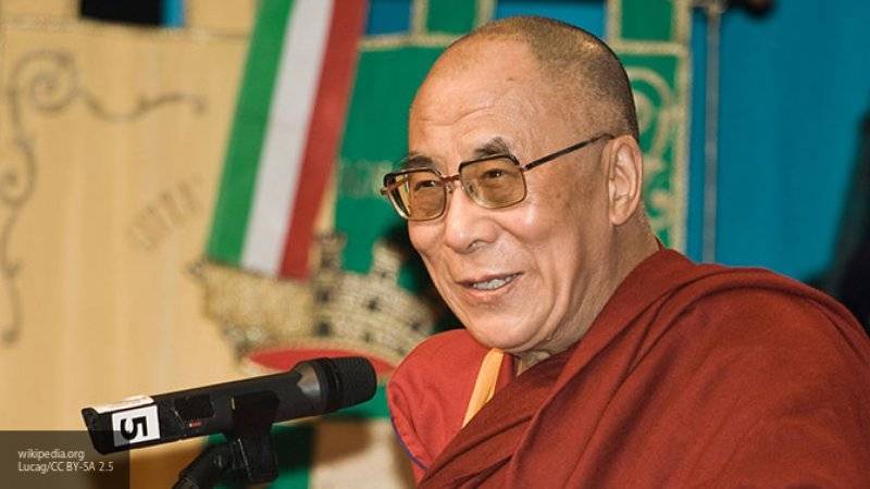 Далай-лама оценил внимание Путина к мировым проблемам