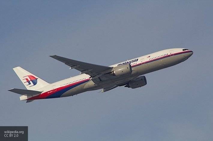 Премьер Малайзии раскритиковал следствие по MH17 за попытки «обвинить русских»