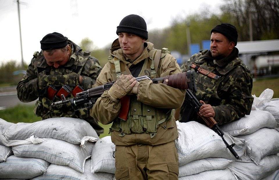 Ополченцы ЛНР передали украинской стороне труп брошенного на поле боя диверсанта ВСУ