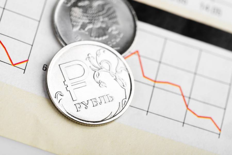 Евро поднялся до 73 рублей