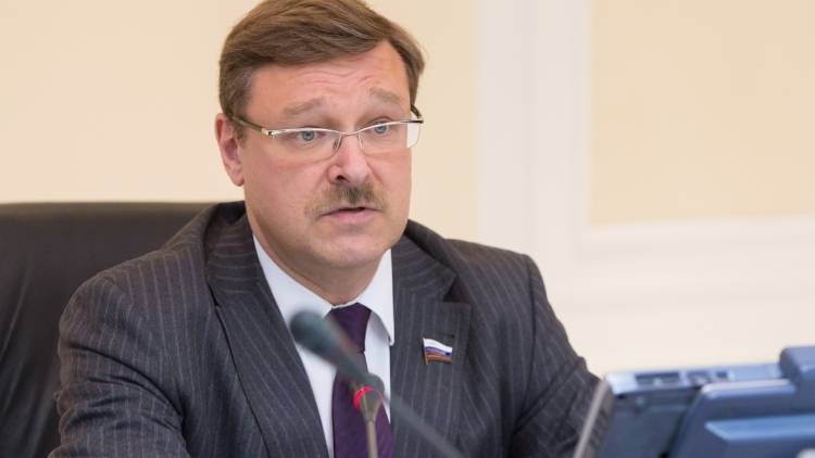 Косачев заявил, что Москва не будет тормозить нормализацию отношений с Киевом