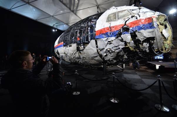 Премьер Малайзии назвал расследование по MH17 излишне политизированным