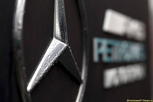 Mercedes остается в Формуле 1 до 2025 года
