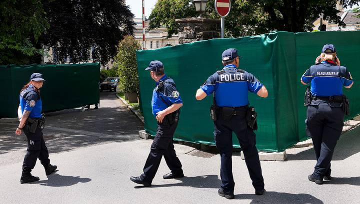 В Цюрихе мужчина взял в заложники двух женщин и устроил стрельбу
