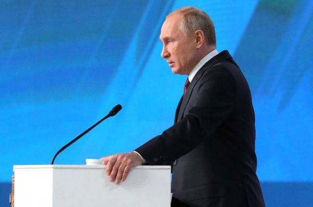 Путин поручил продумать увеличение квоты на обучение иностранных студентов