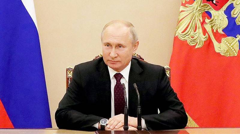 Путин в ходе совещания с Совбезом обсудил ситуацию в Идлибе