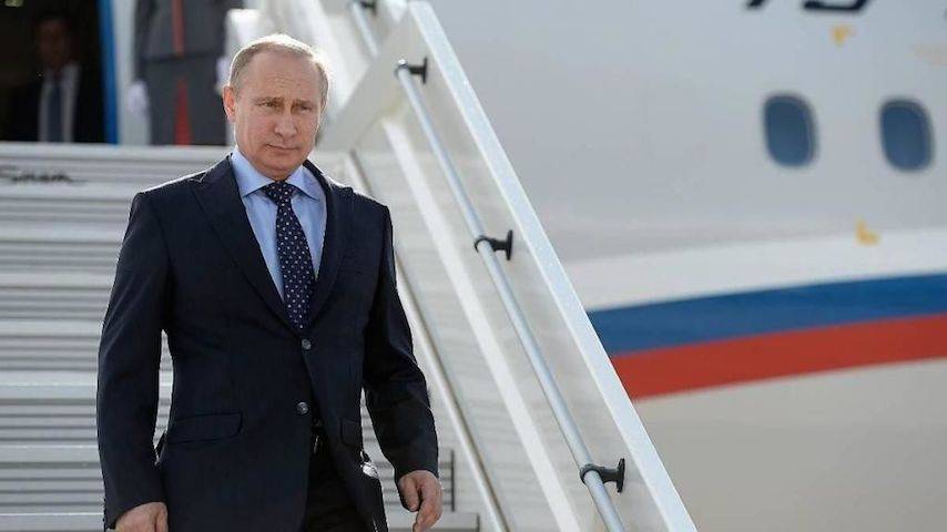Путин присвоил имена 44 аэропортам