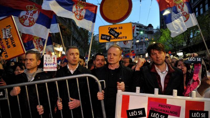 Сербские майданщики дурачат народ по примеру Навального | Политнавигатор