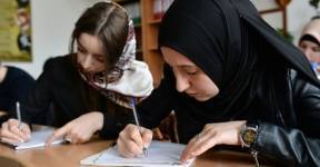 Российская прокуратура запретила хиджабы в школах