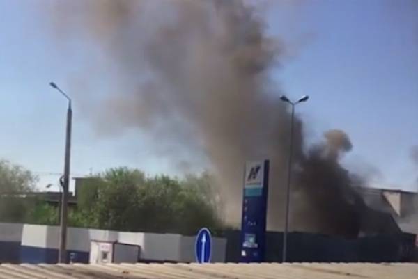 В Самаре рядом с АЗС произошел крупный пожар