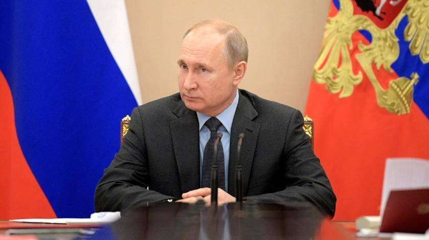Путин оставил Зеленого и Порошенко без поздравлений с Днем Победы