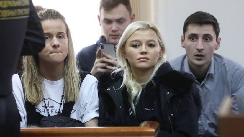 Жена Кокорина призналась, что выпила валерьянки перед заседанием по делу футболиста