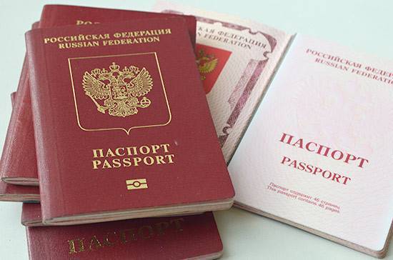 Джабаров оценил решение Киева не признавать российские паспорта жителей Донбасса