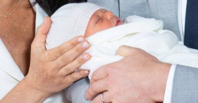 Принц Гарри и Меган показали новорожденного сына