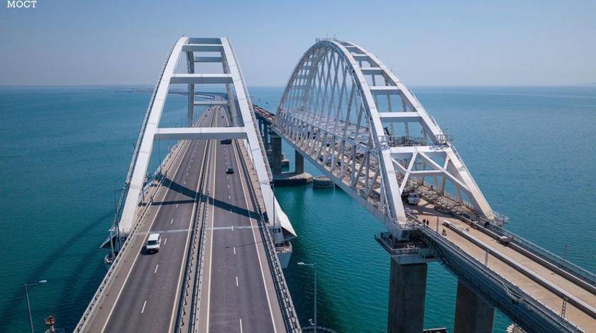 Украинцы обложили ненавистный Крымский мост