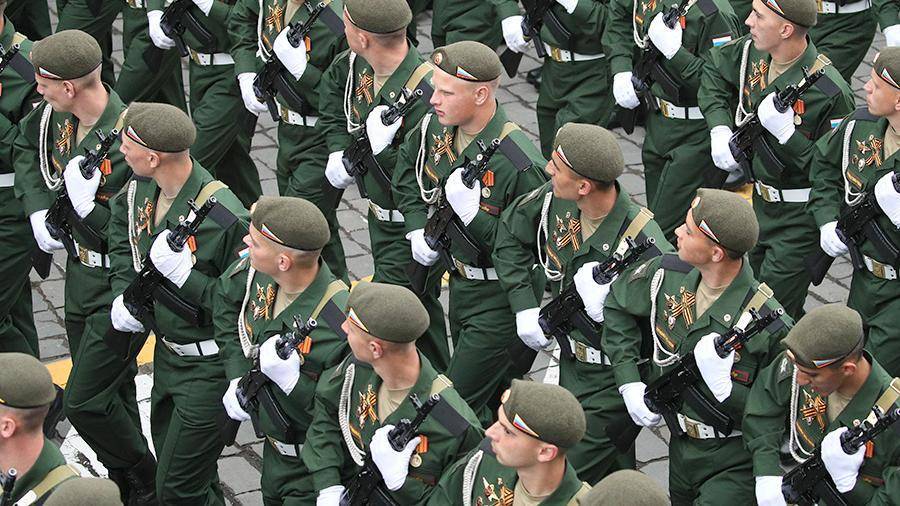 В Москве начался парад Победы