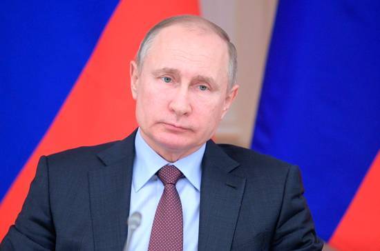 Путин сожалеет в связи с отменой воздушной части парада Победы