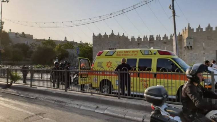 Мужчина ранил ножом прохожих в&nbsp;историческом центре Иерусалима