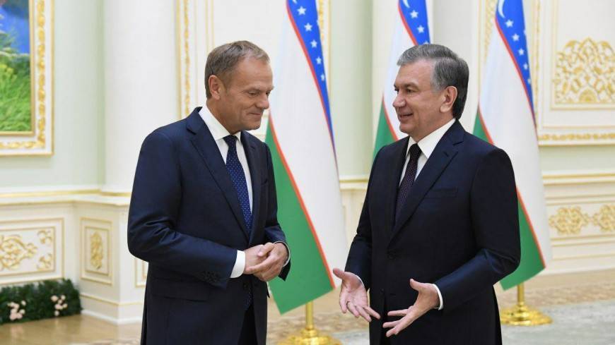 Мирзиеев и Туск обсудили сотрудничество в Центральной Азии