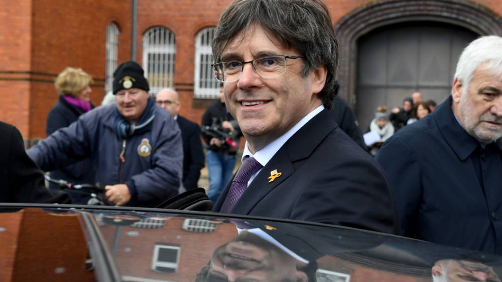 Испанских депутатов не пускают Европарламент из-за сторонников независимости Каталонии