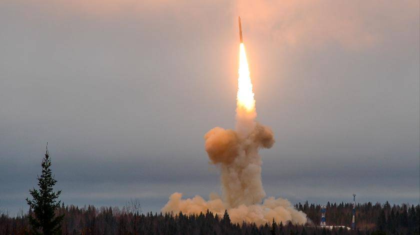 Россия и Америка спешно обновляют ядерные арсеналы