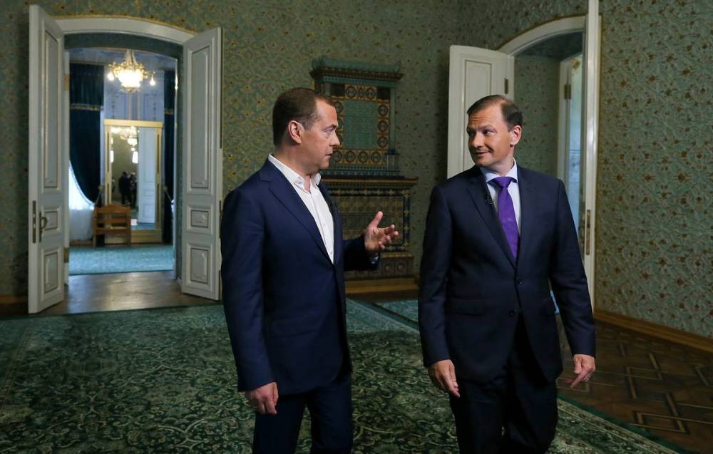 Медведев констатировал отсутствие шагов Украины по налаживанию связей с Россией