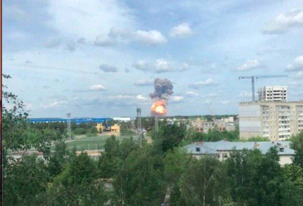 При взрывах на заводе в Дзержинске пострадали не менее 19 человек