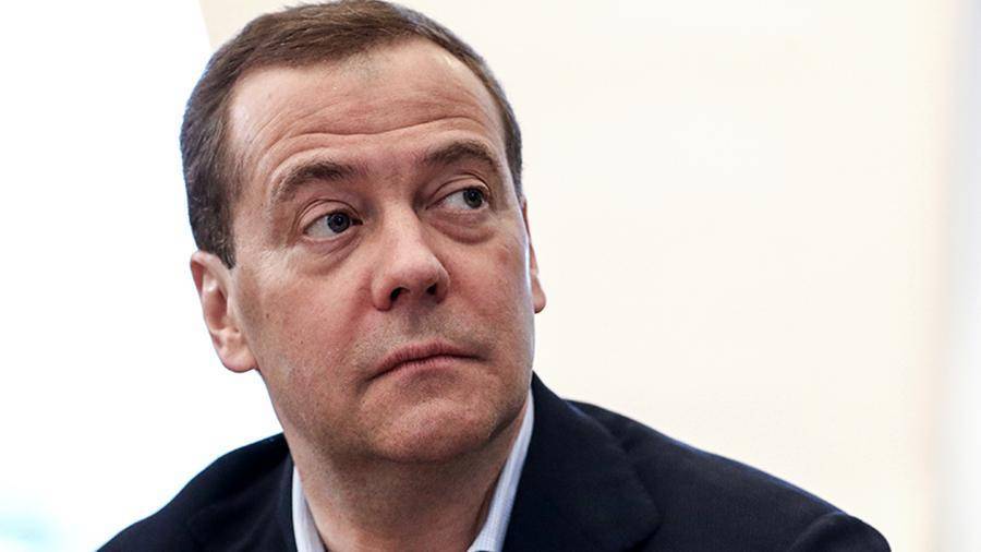 Медведев высказался об отношениях России и Украины