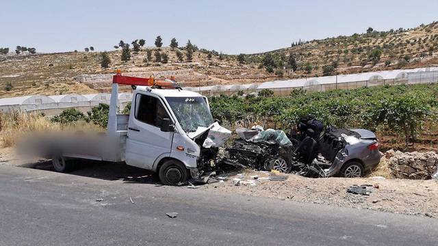 40-летний мужчина погиб в столкновении палестинского грузовика и израильской машины