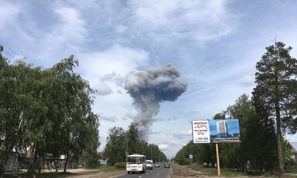 На российском заводе произошла серия взрывов