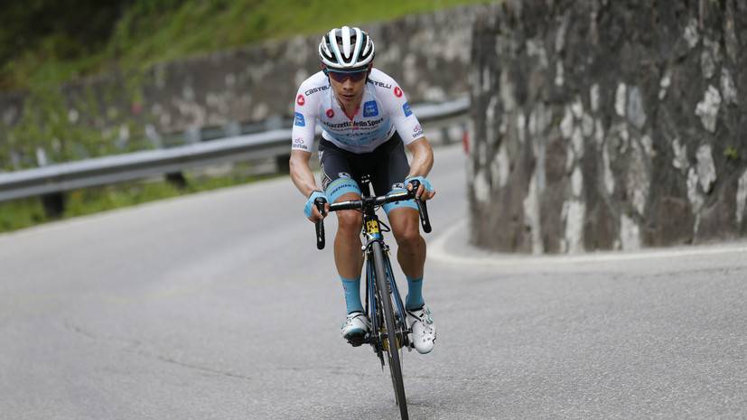 Велогонщик Лопес подрался с болельщиком во время 20-го этапа «Джиро д'Италия»