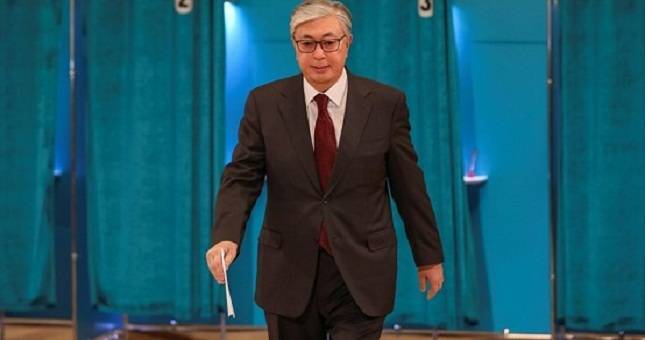 Президент Таджикистана поздравил новоизбранного президента Казахстана