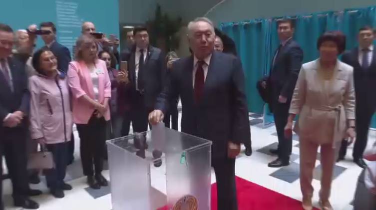 Триумф стабильности: победу Токаева признали все участники выборов в Казахстане