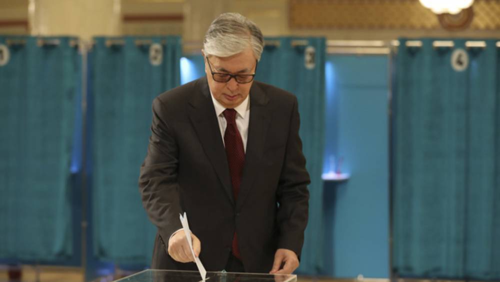 Токаев побеждает на выборах президента Казахстана с 70,76% голосов - ЦИК