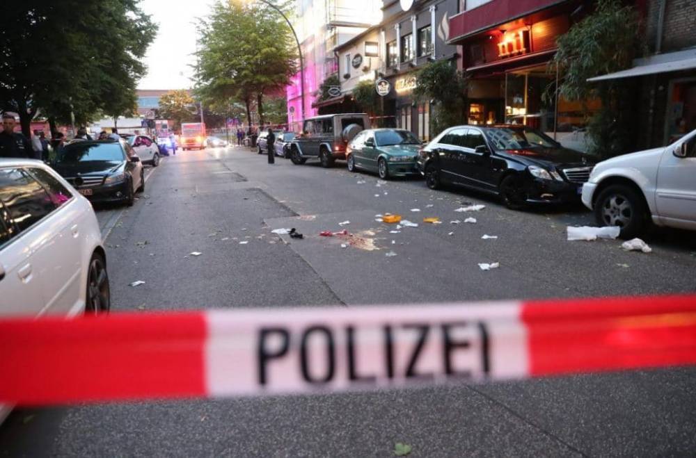 В Гамбурге молодой человек стал жертвой ножевой атаки