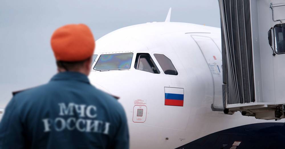Самолёт "Уральских авиалиний" совершил вынужденную посадку в Екатеринбурге.