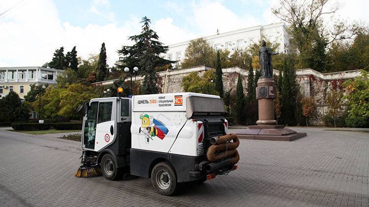 Туристический сезон: Севастополь переходит на усиленную уборку улиц