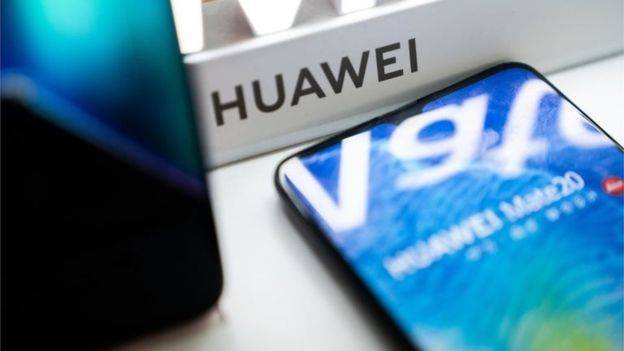 Белый дом просит об отсрочке запрета на бизнес с Huawei
